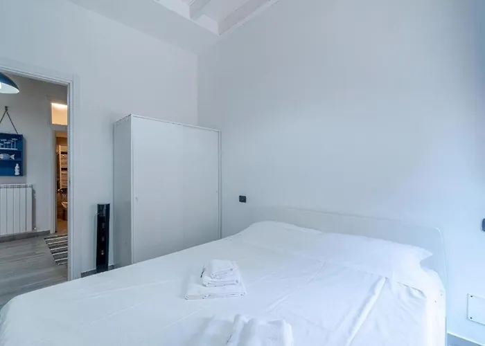 Joy-serenity 9 Mins To The Sea *