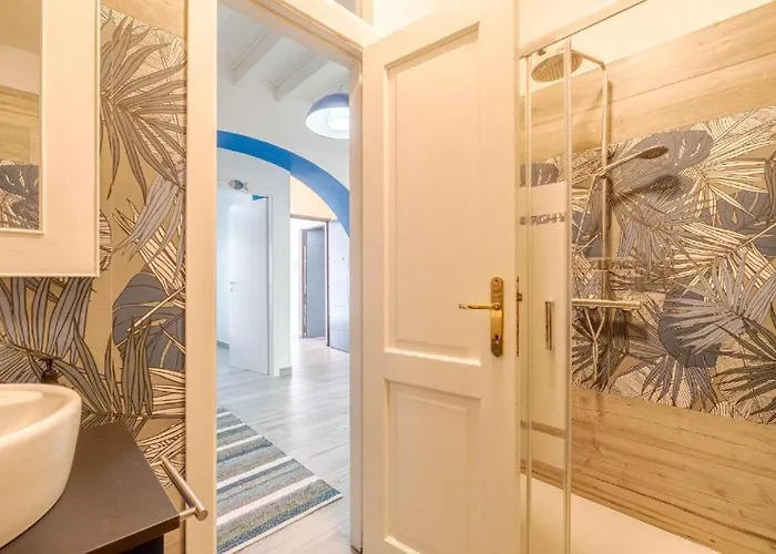 Joy-serenity 9 Mins To The Sea *